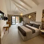 Trocadero 4*