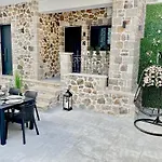 Ξενοδοχείο με διαμερίσματα Trocadero 4*