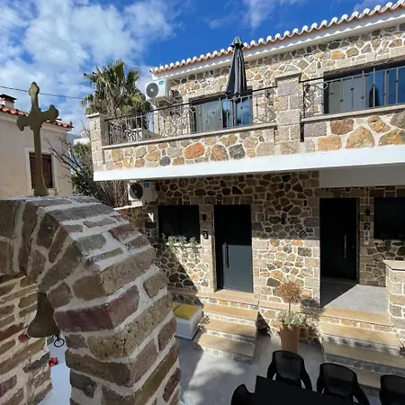 Trocadero Luxury Aparthotel Ermioni