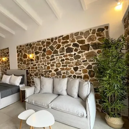 Trocadero Luxury Aparthotel Ermioni