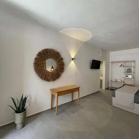 Trocadero Luxury Aparthotel