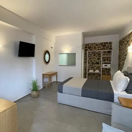 Aparthotel Trocadero Luxury Ermioni