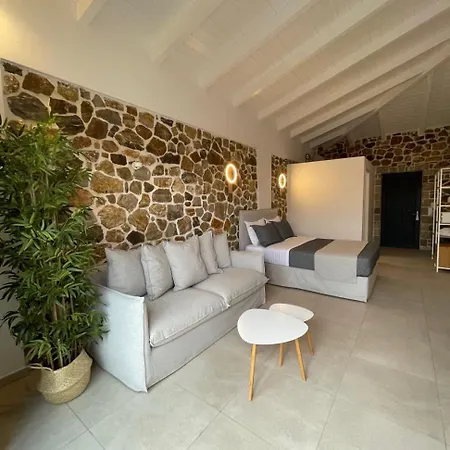 Trocadero Luxury Aparthotel