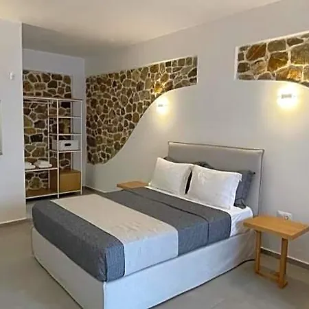 Aparthotel Trocadero Ermioni