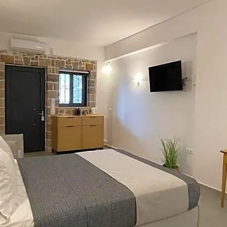 Trocadero Aparthotel 4*