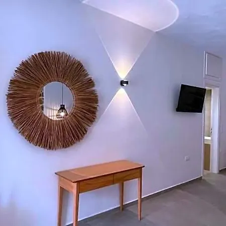 Trocadero 4*